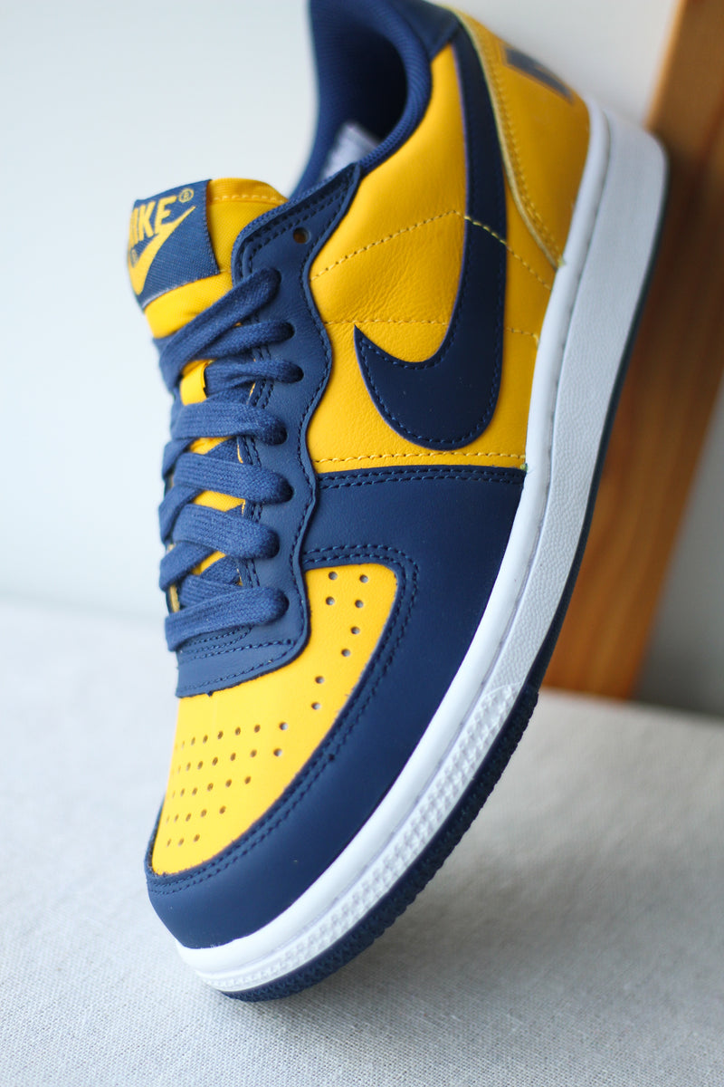 TERMINATOR LOW "UNIVERSITY GOLD"