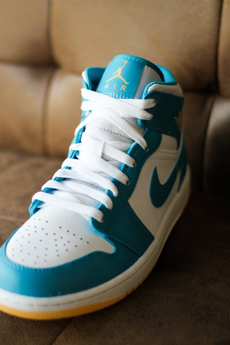 AIR JORDAN 1 MID "AQUATONE"
