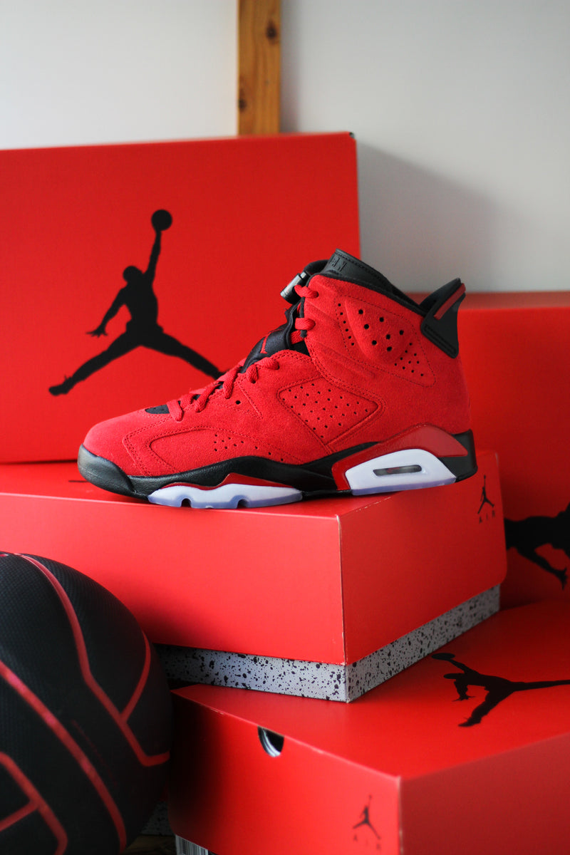 AIR JORDAN 6 RETRO "VARSITY RED"