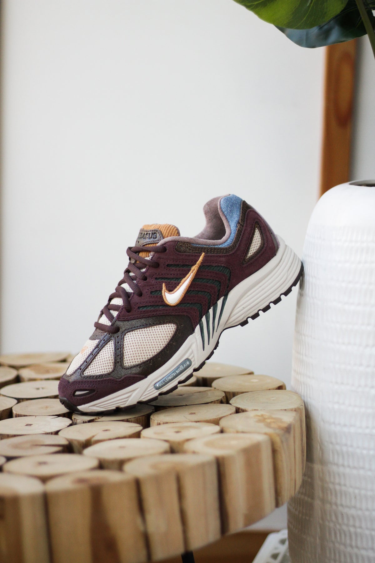 W AIR PEGASUS 2005 