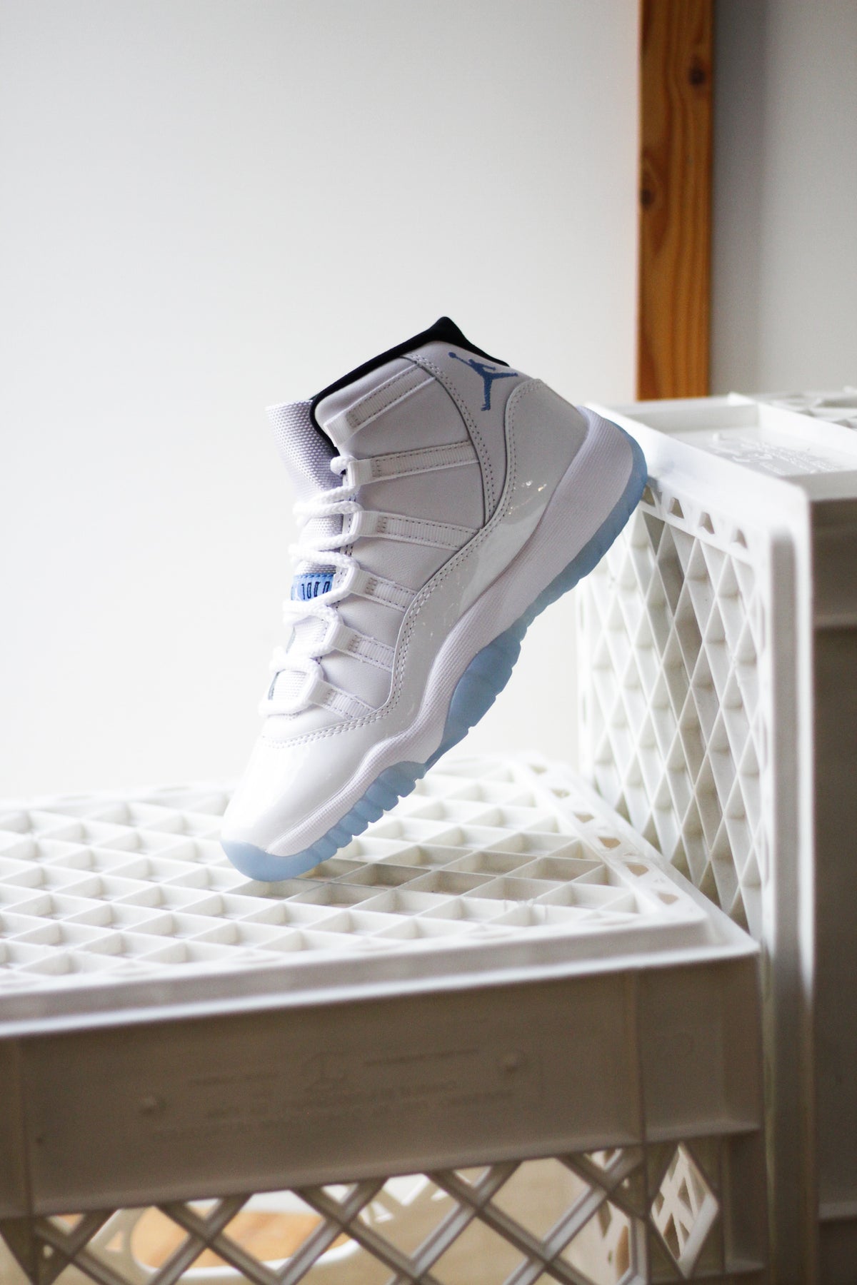 Jordan 11 legend blue gs 2025