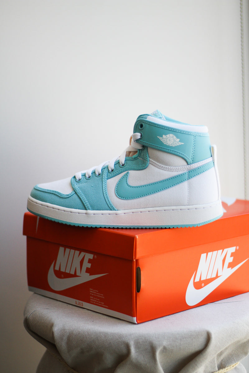JORDAN 1 KO "BLEACHED AQUA"