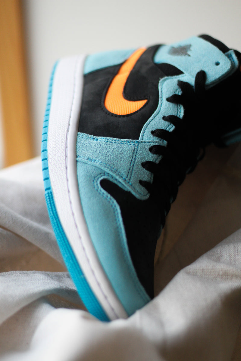 AIR JORDAN 1 ZOOM CMFT "BLEACHED AQUA"