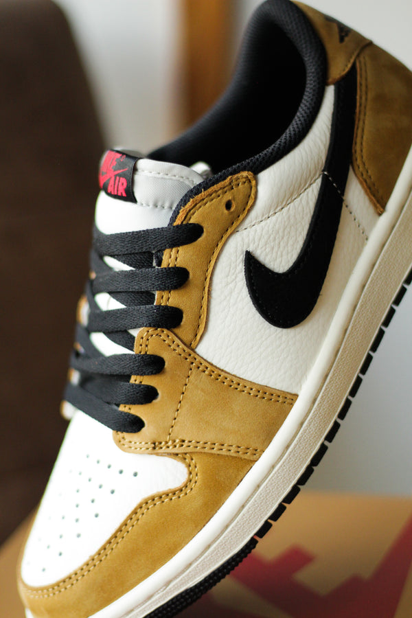 AIR JORDAN 1 LOW OG "GOLDEN HARVEST"