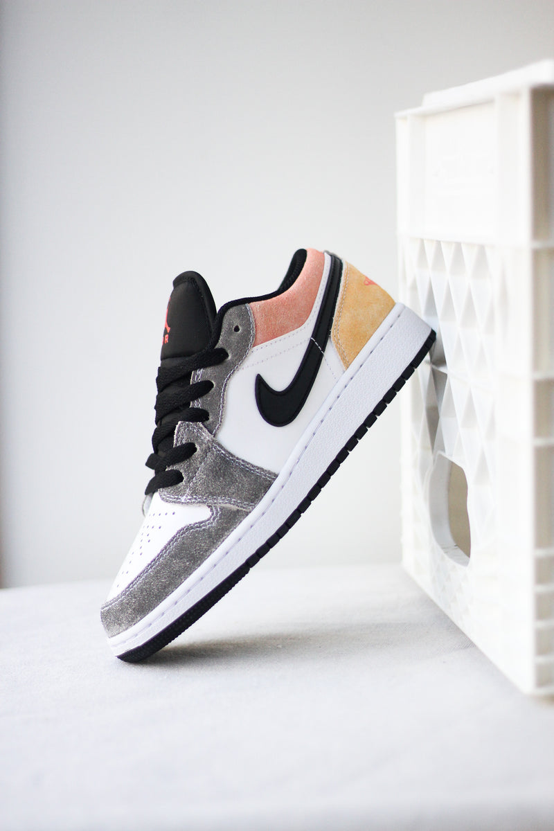 AIR JORDAN 1 LOW SE (GS) "MAGIC EMBER"