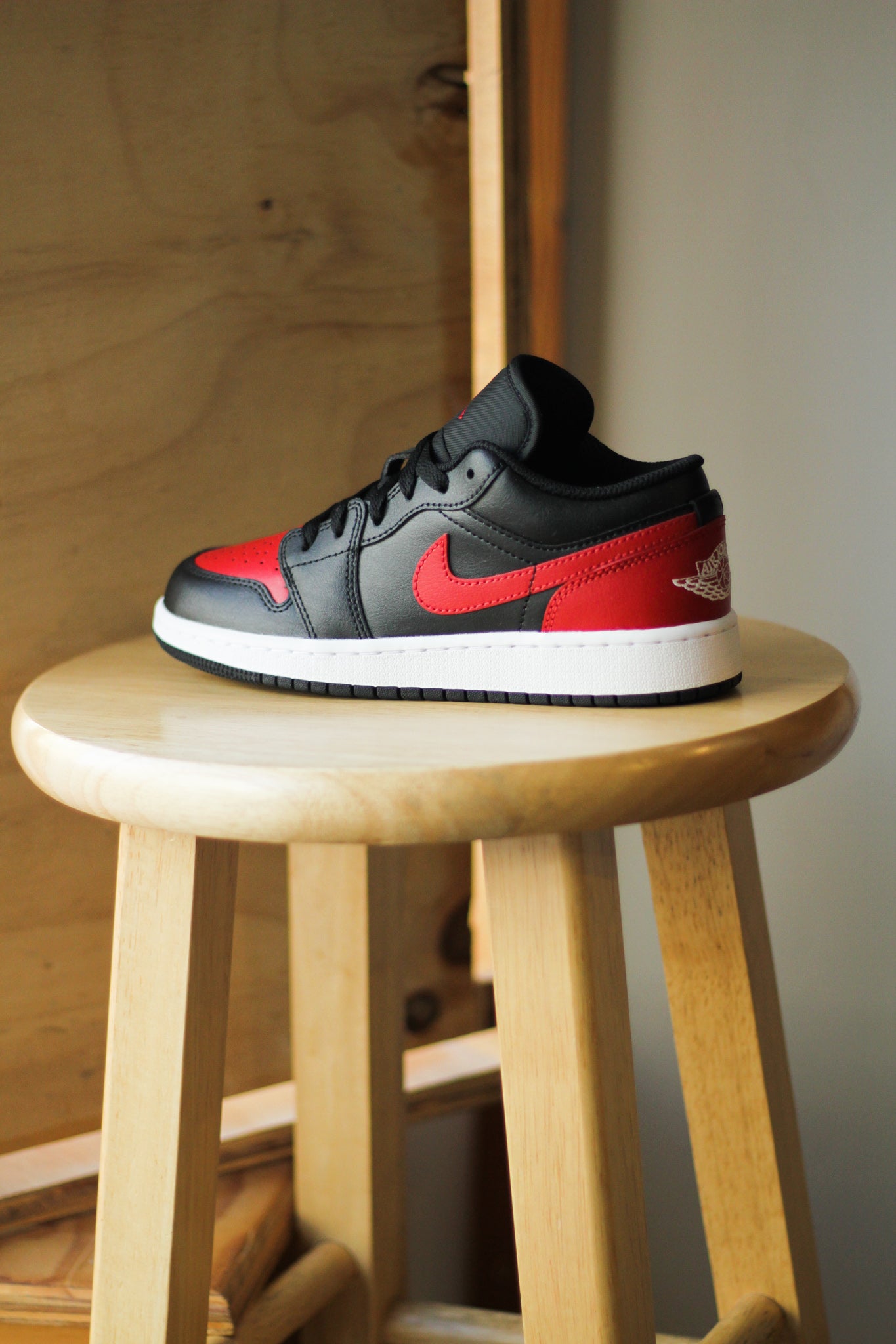 ぶ〜NIKE Air Jordan 1 Low Varsity Red Nike Air Jordan 1 Retro Low OG SP 