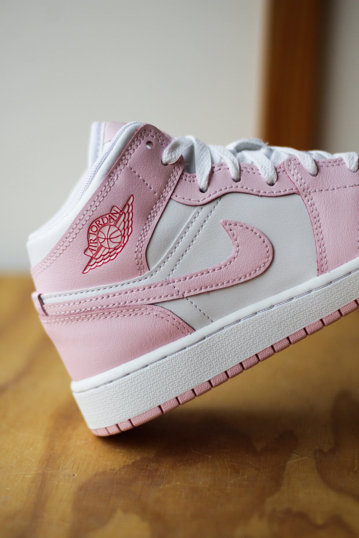 nike air jordan mid rosa