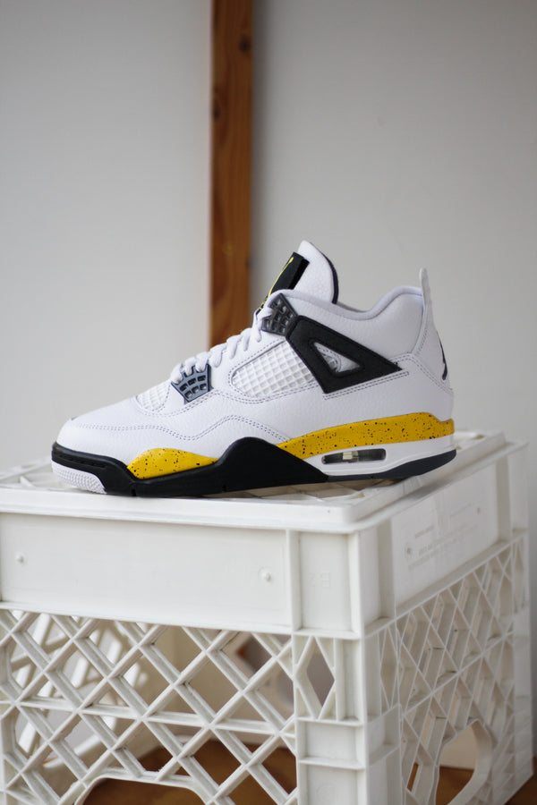 Air Jordan 4 ホワイト/イエロー/ブラック　27cm AIR JORDAN 4 RETRO 