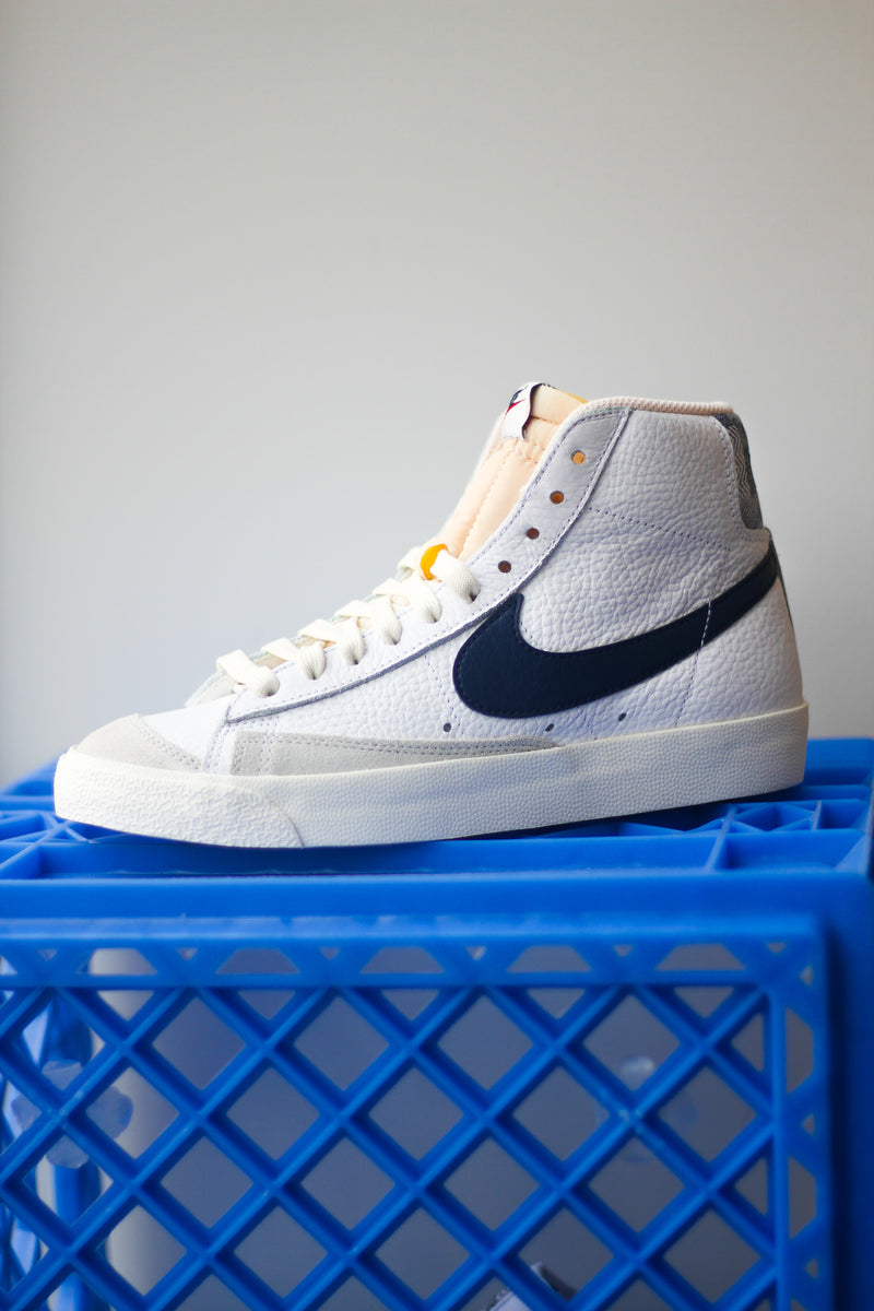 BLAZER MID '77 "WHITE/MIDNIGHT NAVY"