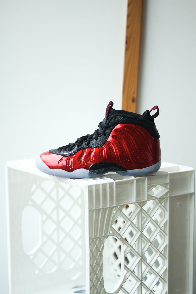 LITTLE POSITE ONE (GS) "VARSITY RED"