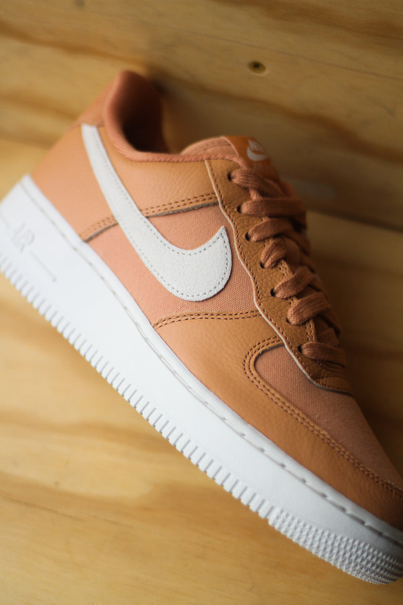 AIR FORCE 1 '07 LX "AMBER BROWN"