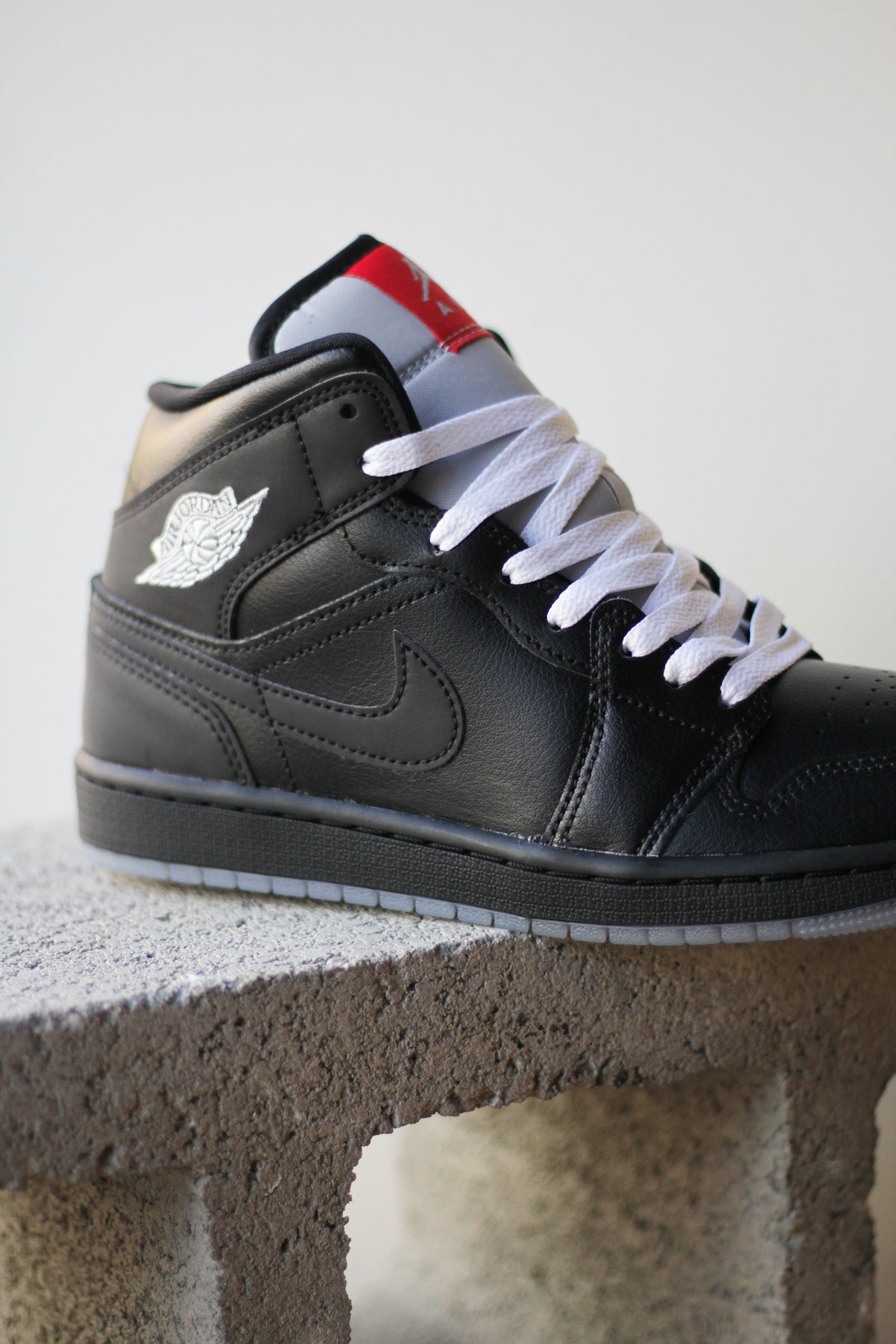 Sneaker Air Jordan Mid Black Reflective Jordan Mid Iridescent