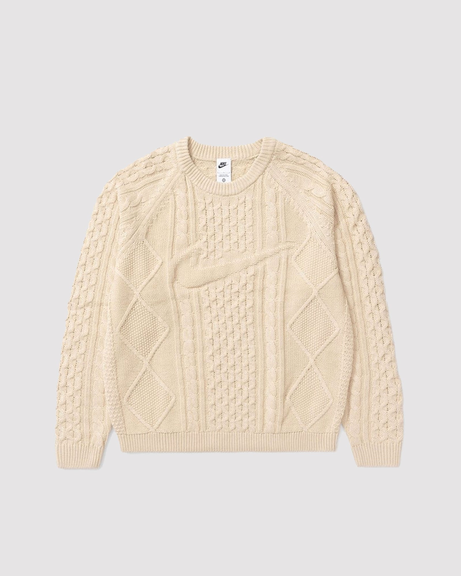 CABLE KNIT SWEATER 