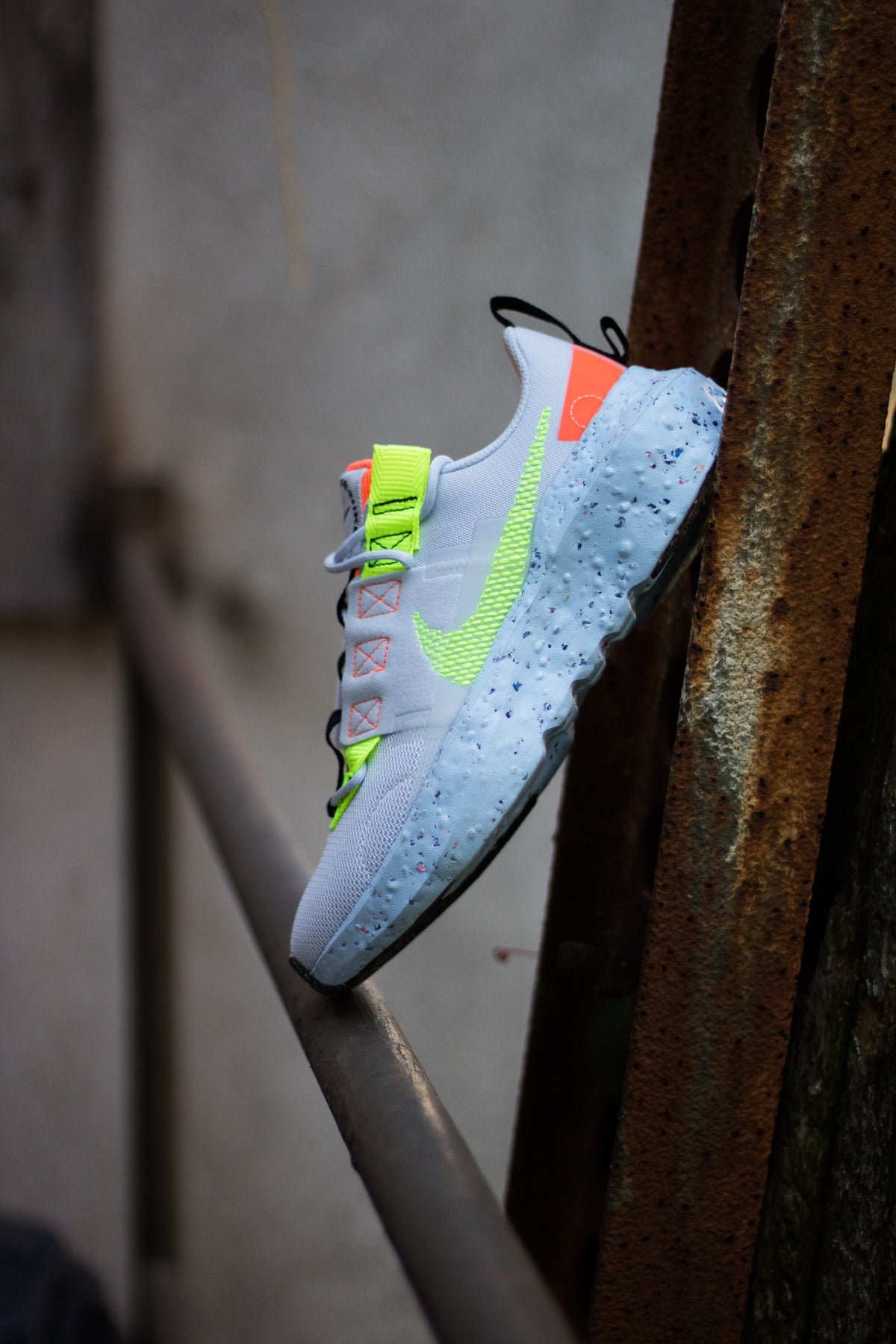 W NIKE CRATER IMPACT 