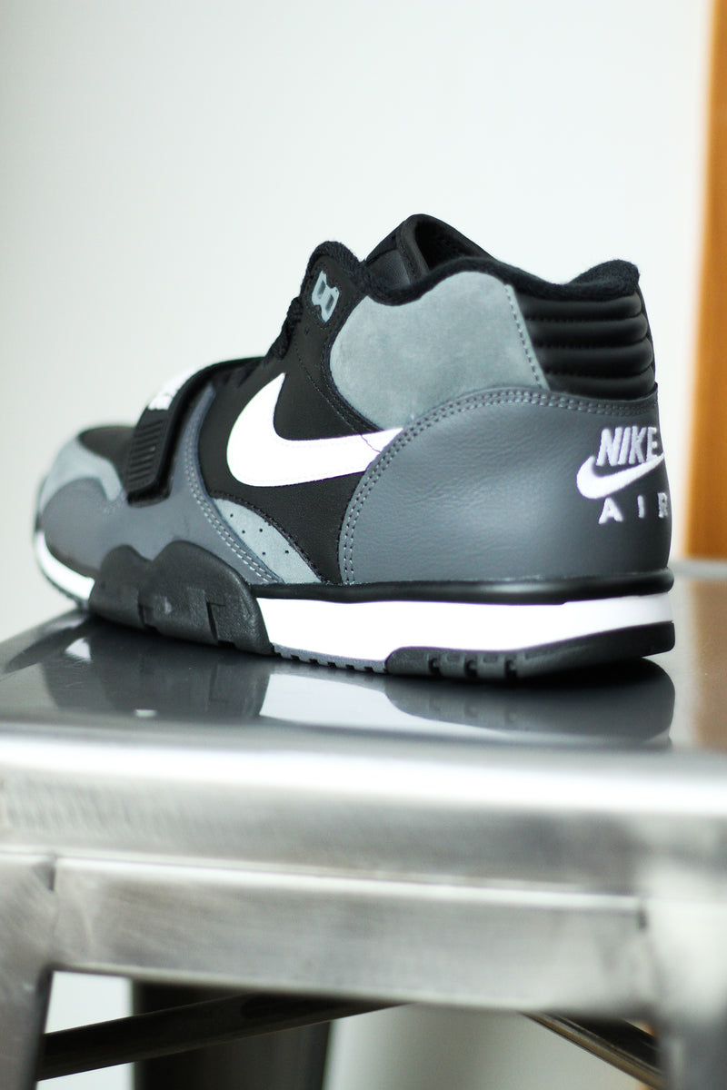 AIR TRAINER 1 "DARK GREY"