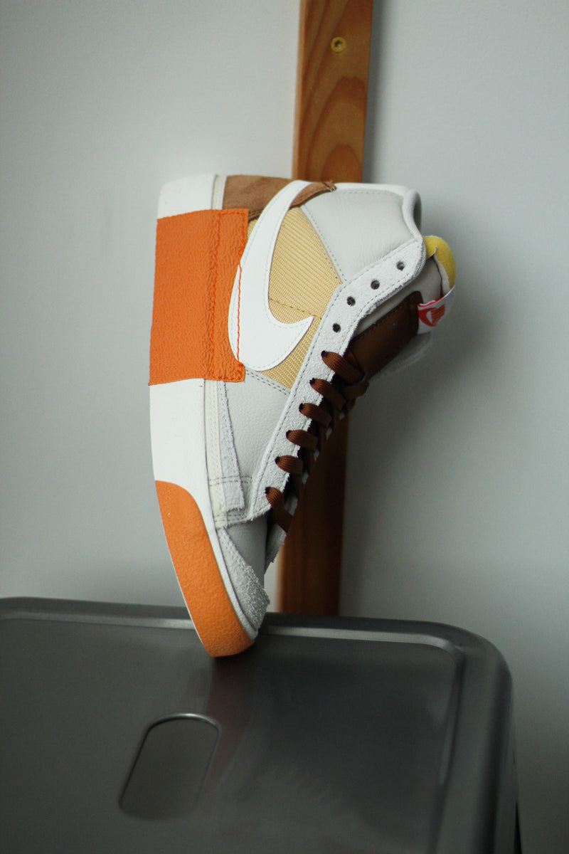 BLAZER MID PRO CLUB "LIGHT BONE"
