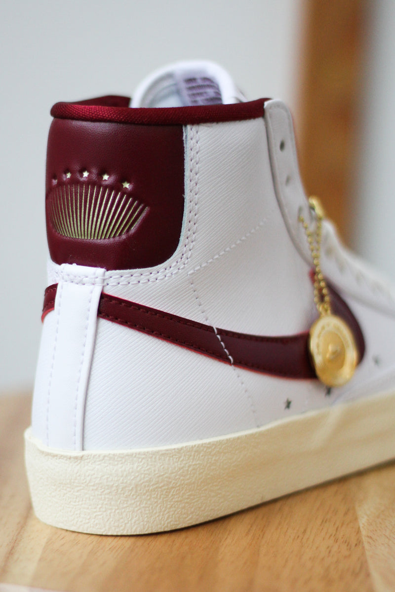 W BLAZER MID '77 SE "TEAM RED"