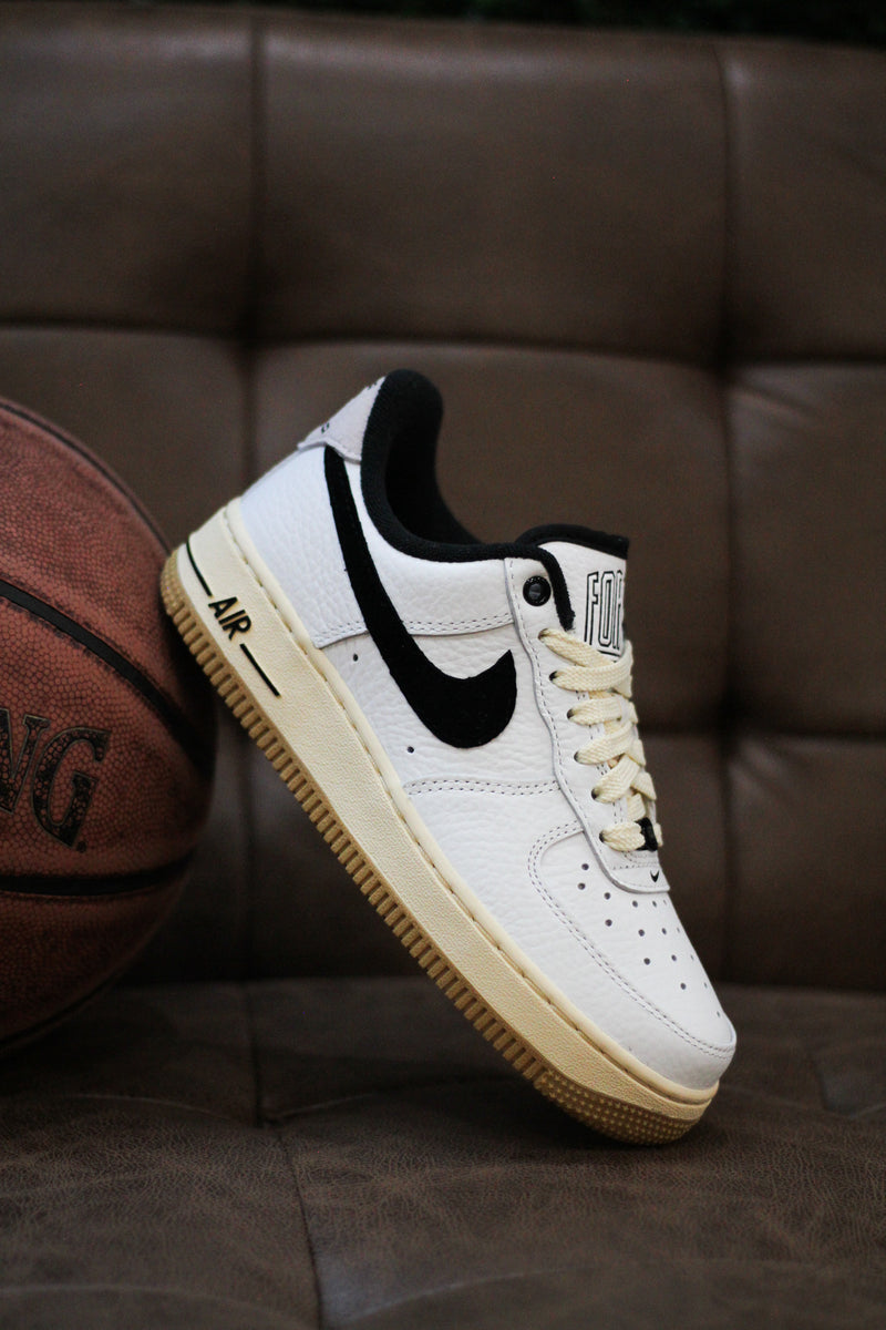 W AIR FORCE 1 '07 LX "SUMMIT WHITE"