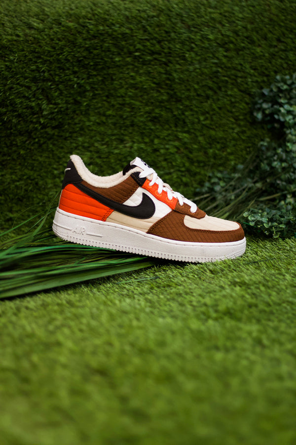 W AIR FORCE 1 '07 LXX "RATTAN/BLK"