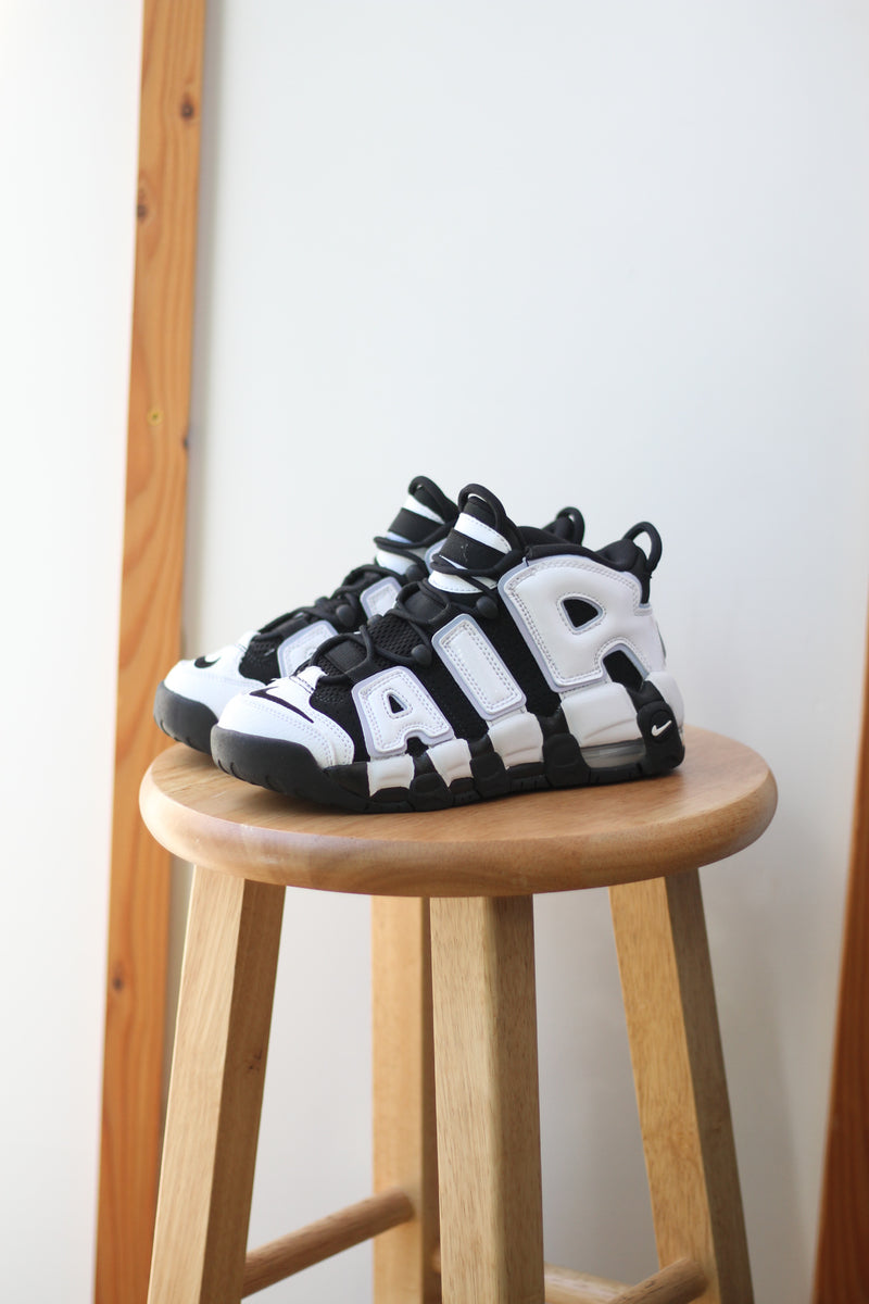 AIR MORE UPTEMPO (GS) "BLACK/WHITE"