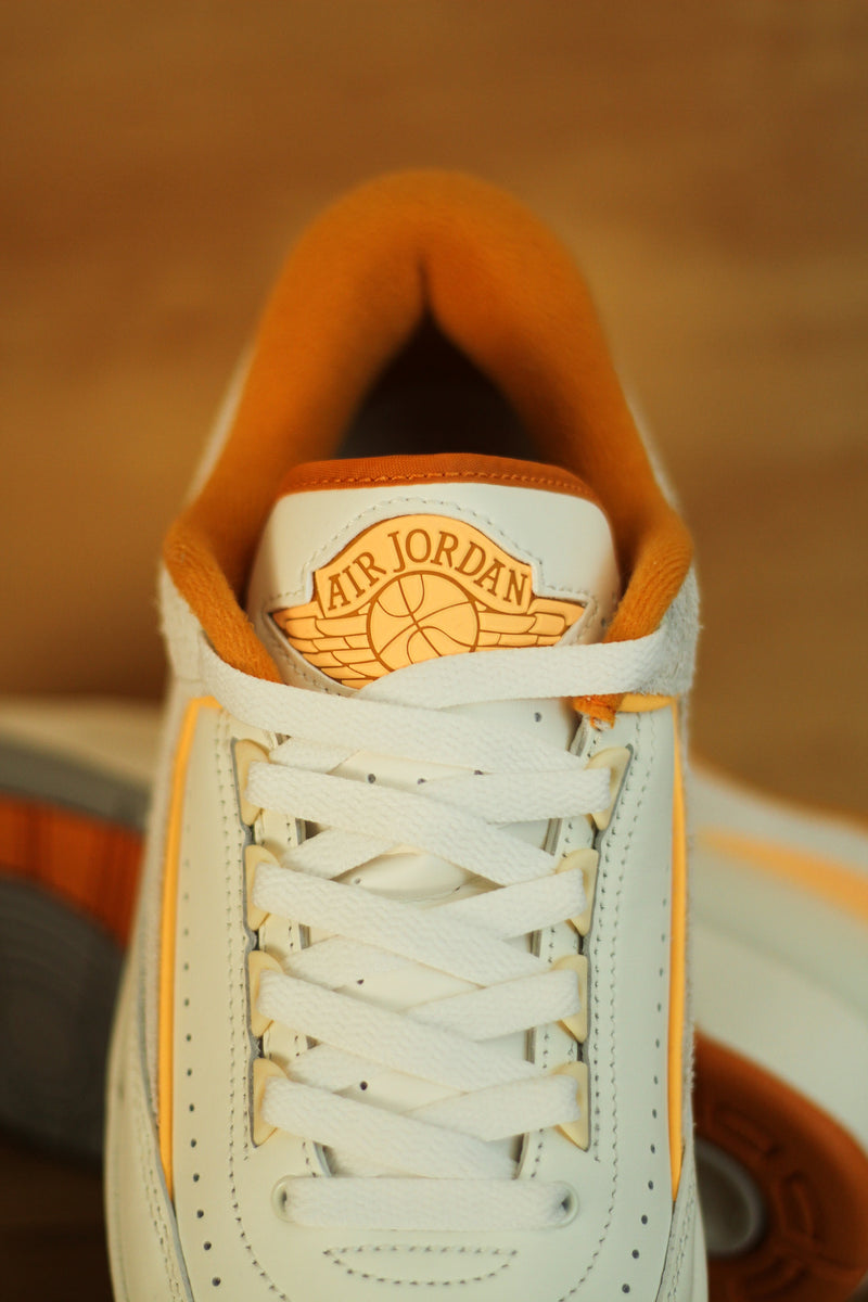 AIR JORDAN 2 RETRO LOW "MELON TINT"