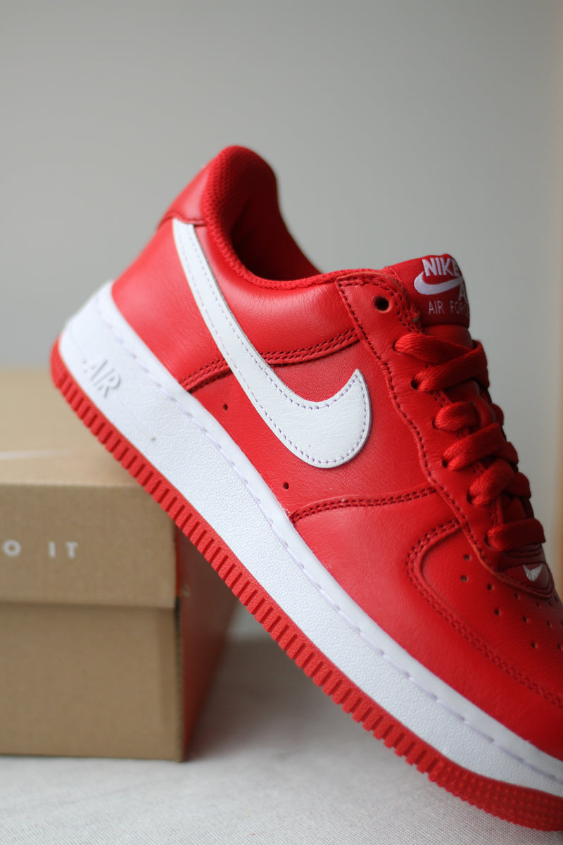 AIR FORCE 1 LOW RETRO "UNIVERSITY RED"