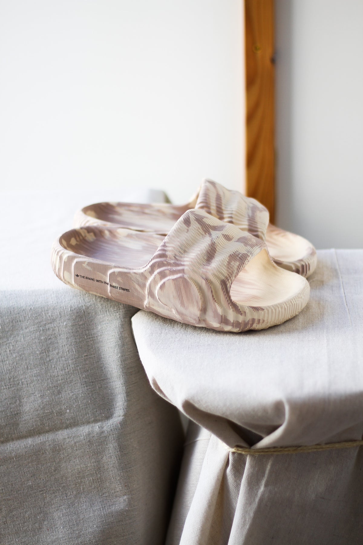 ADILETTE 22 