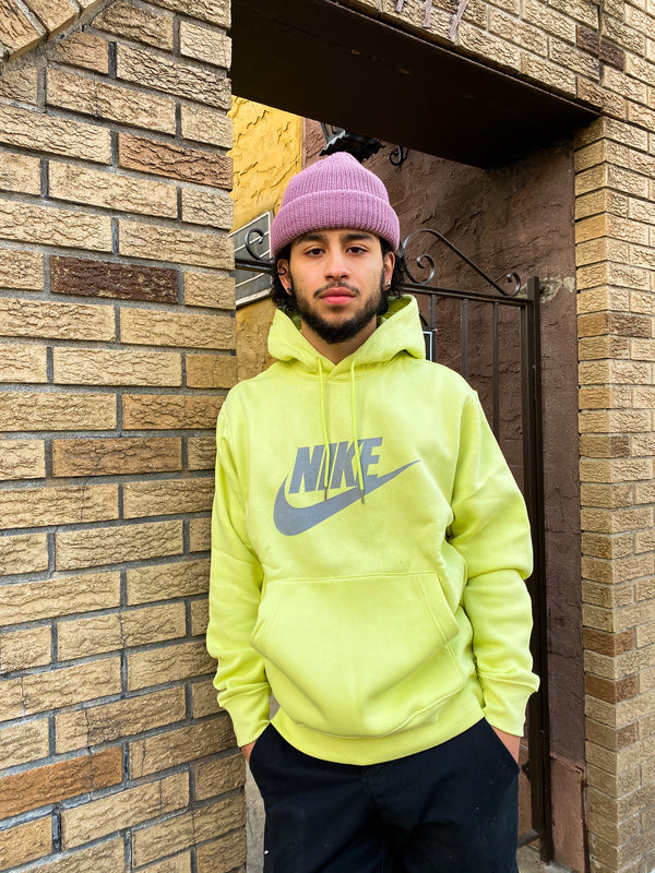 NSW PULLOVER HOODIE "LIMELIGHT"
