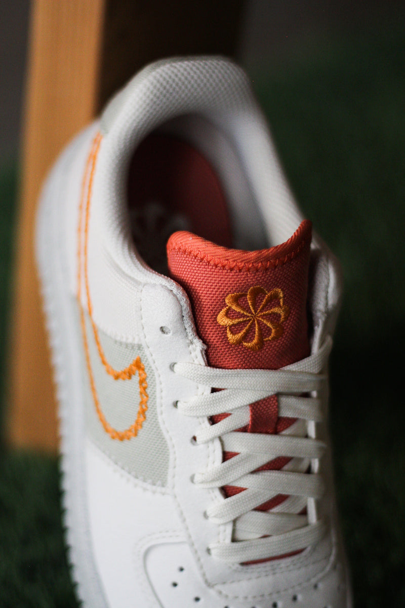 W NIKE AIR FORCE 1 '07 LOW "NEXT NATURE"