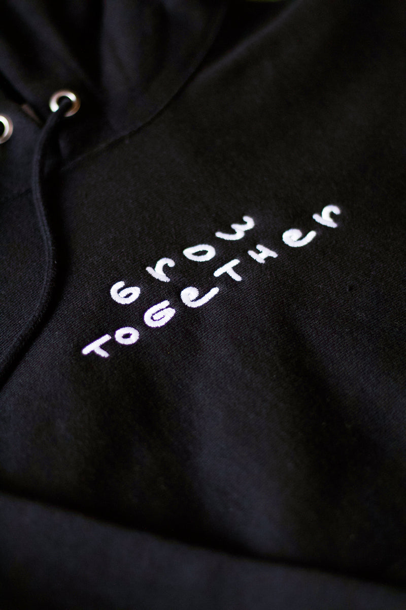 GROW TOGETHER PULLOVER HOODIE "BLACK"