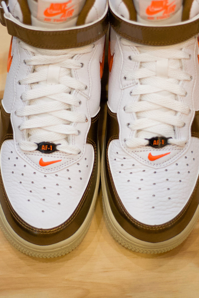 Nike Air Force 1 Mid QS Ale Brown 10 / White