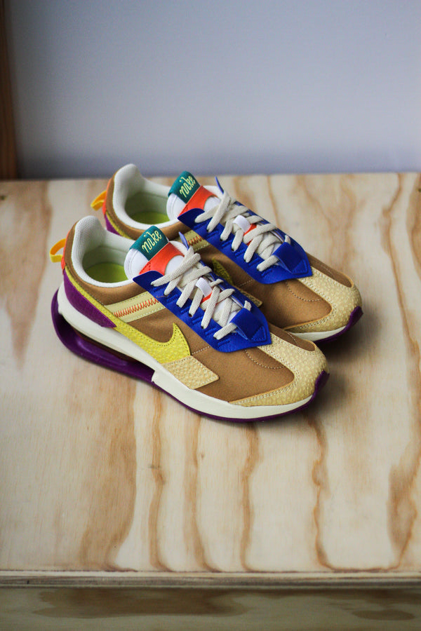 W NIKE AIR MAX PRE DAY "WHEAT/YELLOW STRIKE"