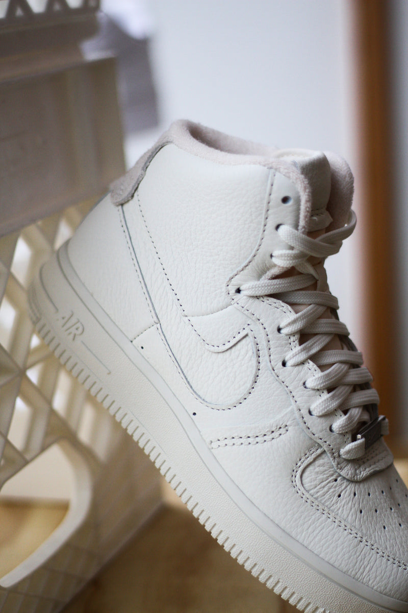 W NIKE AIR FORCE SCULPT