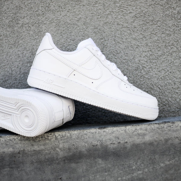 NIKE AIR FORCE 1 LE GS