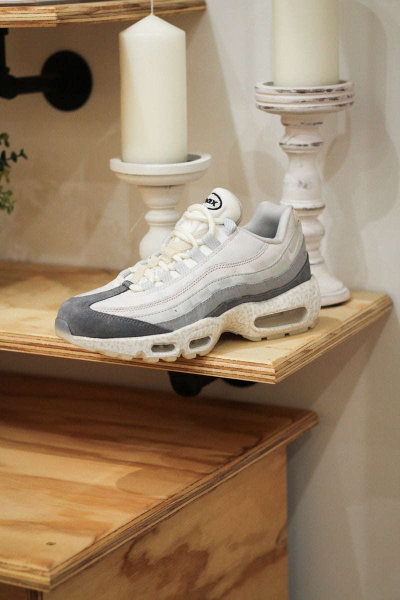 AIR MAX 95 QS "LIGHT BONE"