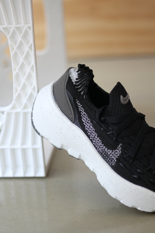 W SPACE HIPPIE 04 "BLACK"