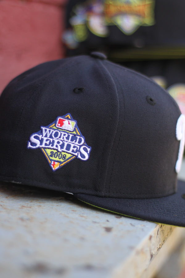 2008 PHILADELPHIA PHILLIES NAVY FITTED W/ KIWI UNDER VISOR