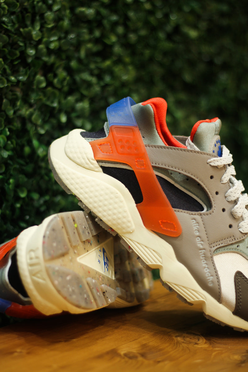 AIR HUARACHE PRM "ENIGMA STONE"