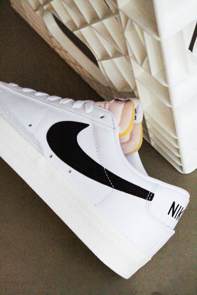 BLAZER LOW '77 VNTG "WHITE"