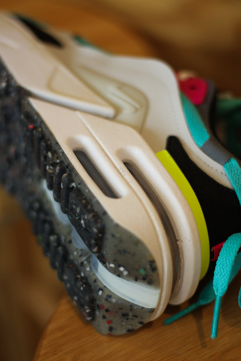 W AIR MAX FURYOSA "PHOTON DUST"