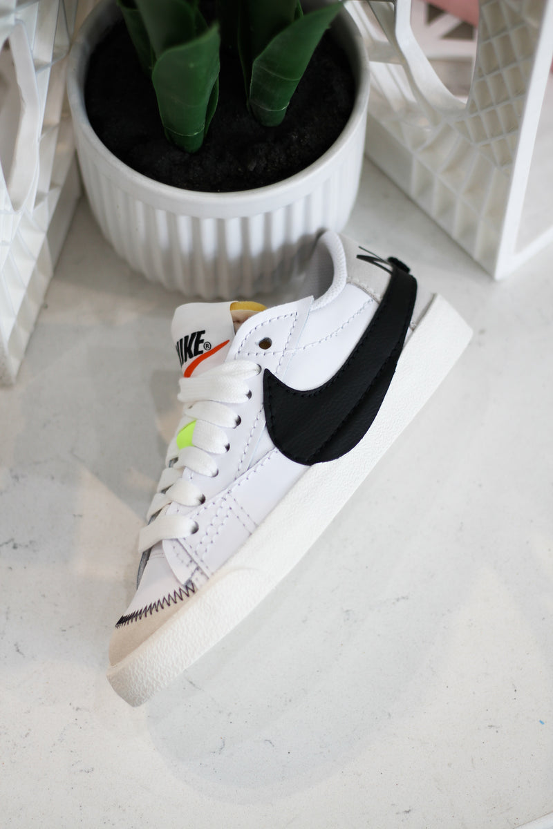 W BLAZER LOW '77 JUMBO "WHITE"