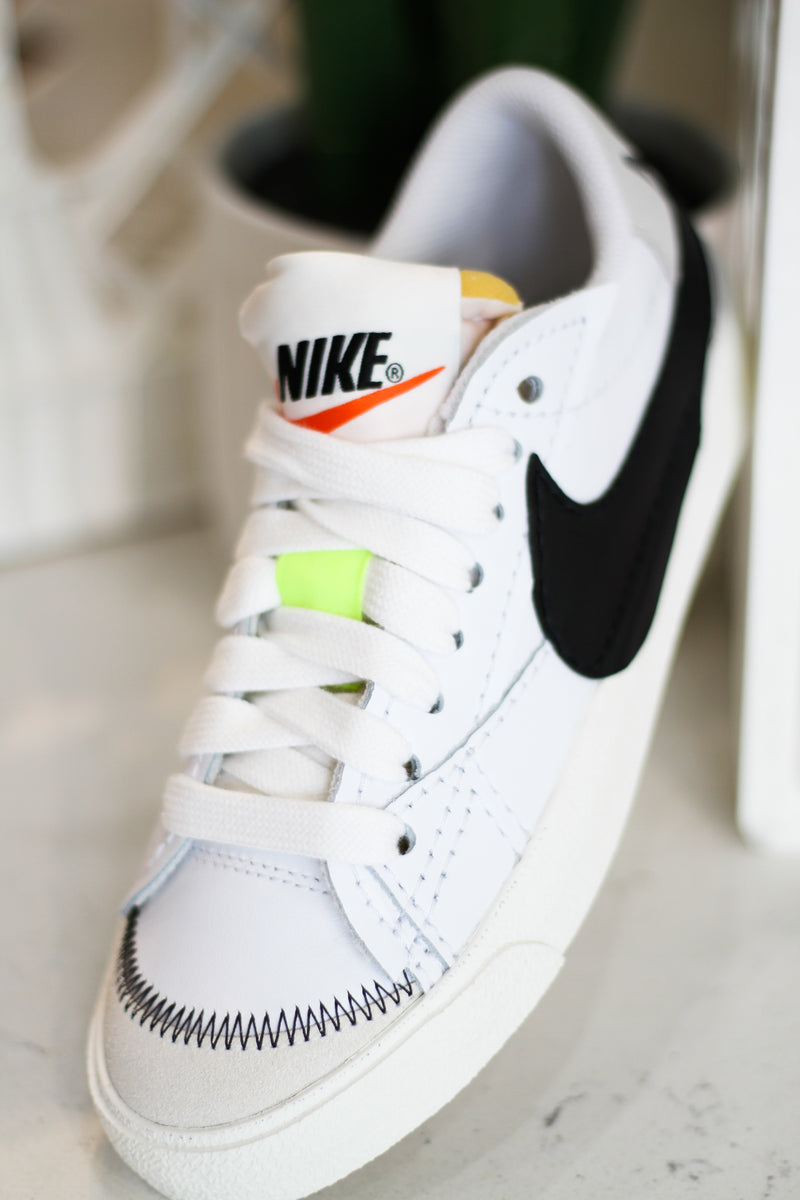 W BLAZER LOW '77 JUMBO "WHITE"