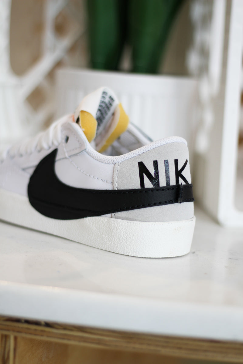 W BLAZER LOW '77 JUMBO "WHITE"