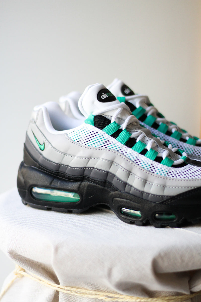 W AIR MAX 95 "STADIUM GREEN"