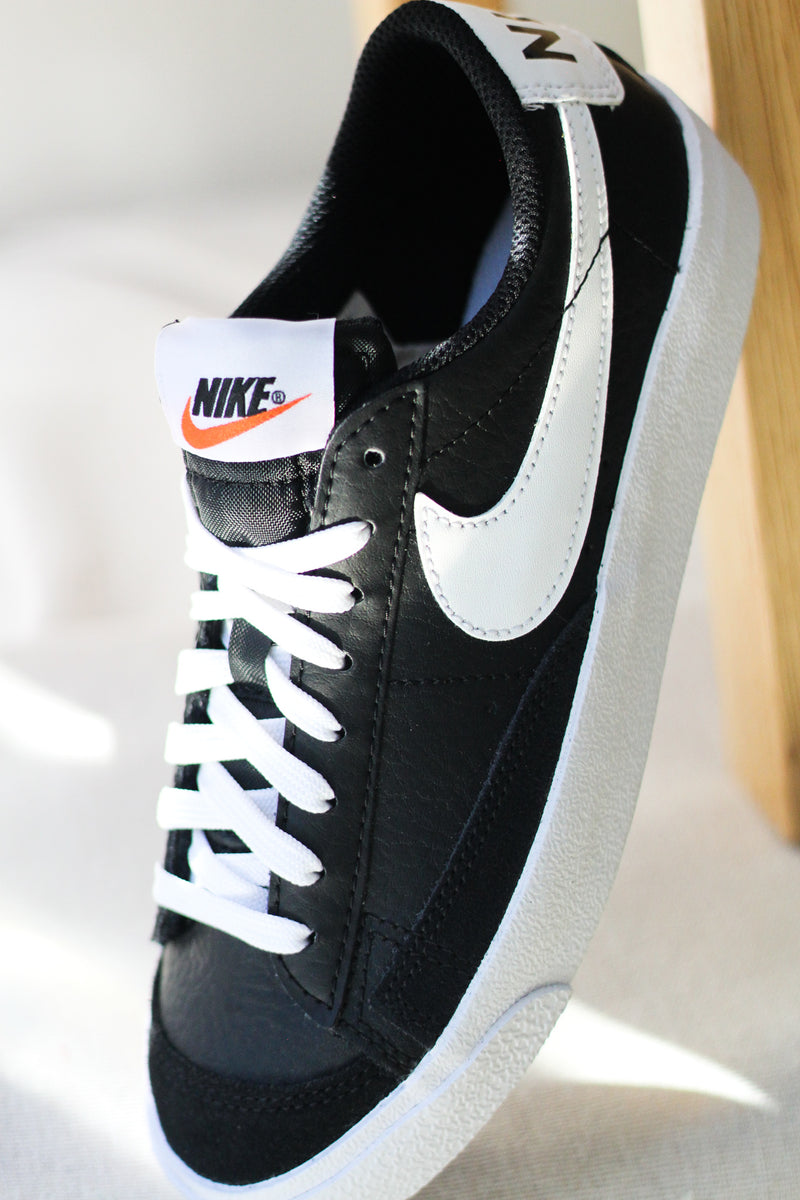 BLAZER LOW '77 (GS) "BLACK"