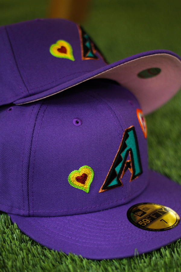 ARIZONA DIAMONDBACKS CHAIN STITCH HEART FITTED W/ PINK UNDER VISOR