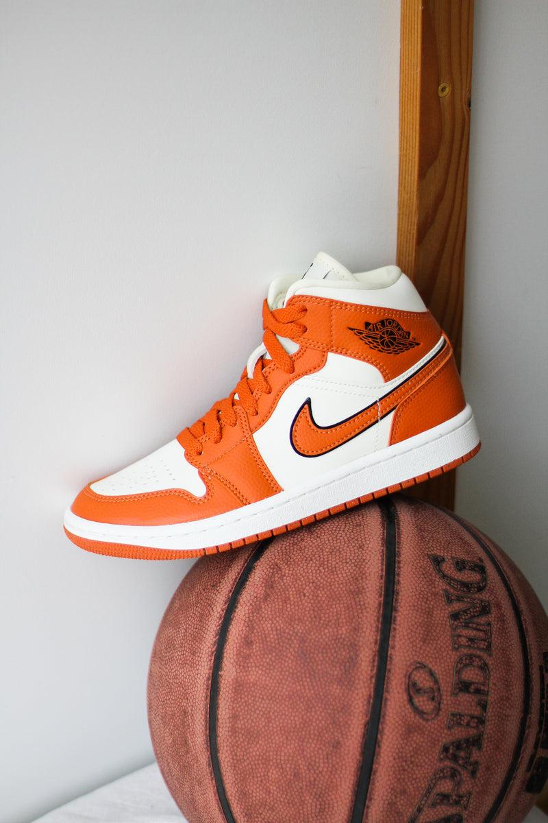 W AIR JORDAN 1 MID "SPORT SPICE"