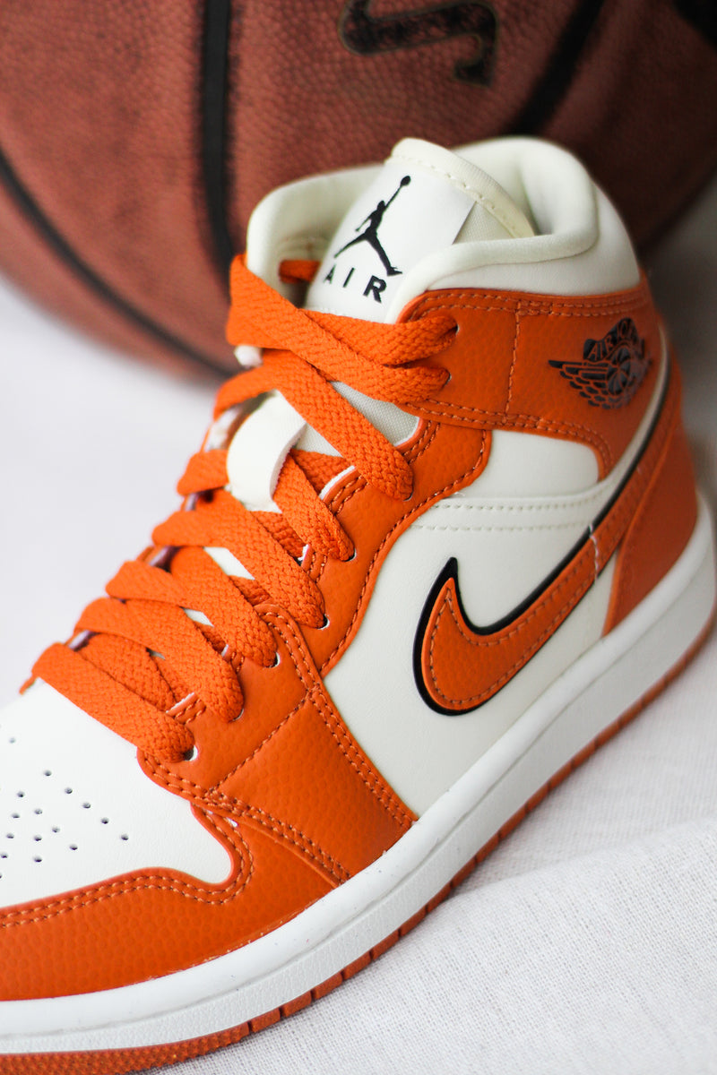W AIR JORDAN 1 MID "SPORT SPICE"