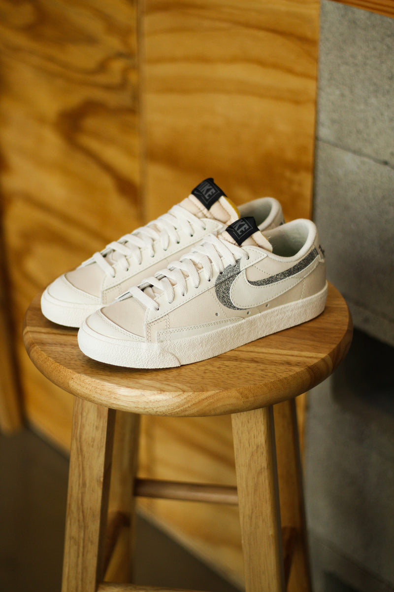 BLAZER LOW PRM "PHANTOM"