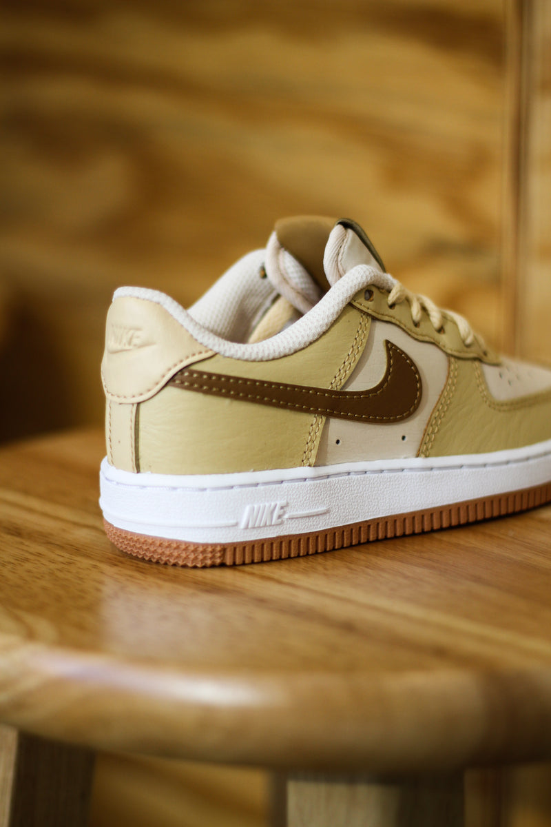 FORCE 1 LV8 (PS) "PEARL WHITE"